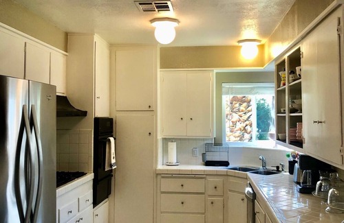 El Mirador House | Spacious 4-bedroom house with Pool and Hot Tub in phenomenal Palm Springs