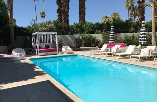 El Mirador House | Spacious 4-bedroom house with Pool and Hot Tub in phenomenal Palm Springs