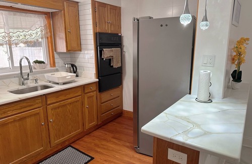 Whitman House | Spacious 4-bedroom townhome with WiFi and AC in superb Philadelphia