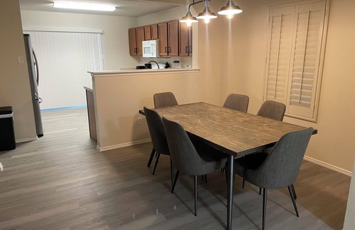 Wetmore House | Spacious 4-bedroom house in charming San Antonio with AC, WiFi, 130” theater.
