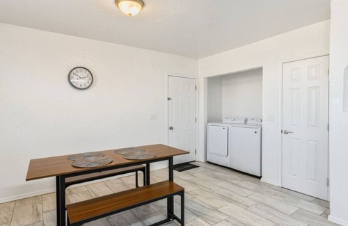 Sierra Vista House | Spacious 4-bedroom with AC and WiFi in charming Sierra Vista