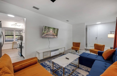 Tallahassee House | Spacious 4-bedroom house with AC and WiFi in charming Tallahassee