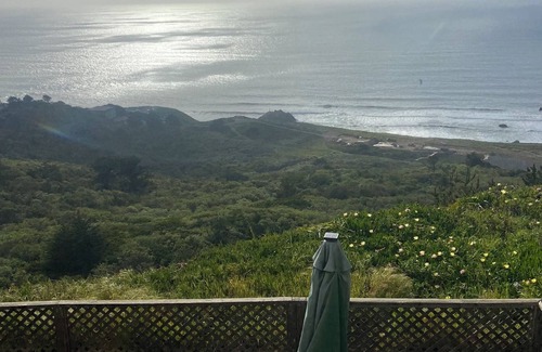 Westlake House | Spacious 4-Bedroom Vacation House with Panoramic Ocean View - 894