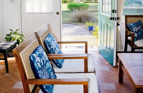 Williams Town House | Spacious 4-Bedroom Villa, on a Lovely Waterway, with Beach and Ocean Views