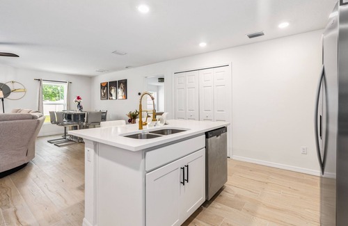 Palm Coast House | spacious 4-bedroom WITH KING BED