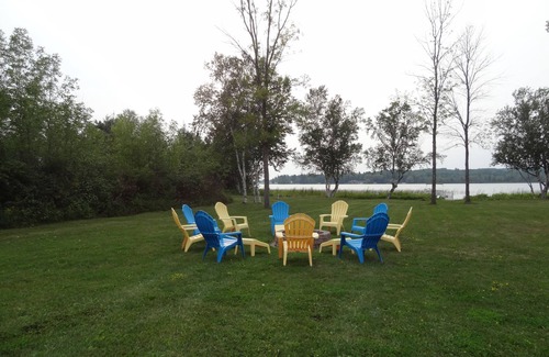 Ponshewaing House | Spacious 4-Bedroom Waterfront Home with Private Dock – Perfect for Families!
