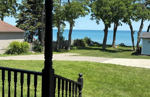 Lakeport House | Spacious 4-beds South of Lexington AC, Sandy Private Beach Handicap accessible