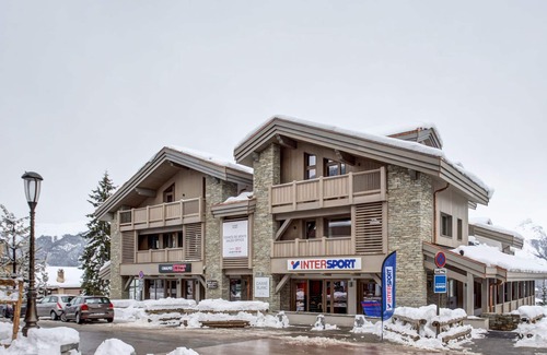Courchevel Apartment | Spacious 4-Room Apartment Near Slopes with Modern Amenities in Courchevel Village