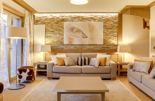 Courchevel Apartment | Spacious 4-Room Apartment Near Slopes with Modern Amenities in Courchevel Village