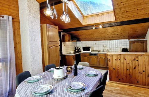 Chatel Apartment | SPACIOUS 4-ROOM APARTMENT 200M FROM THE SUPER-CHATEL SKI SLOPES. PANORAMIC VIEW.