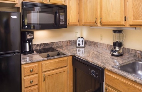 Northeast Santa Fe House | Spacious 4 units - Cozy Retreats in the Heart of Santa Fe, Walk to Attractions