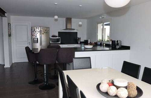 Boucau Villa | Spacious 4* villa with swimming pool near the ocean