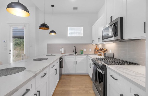South Central Houston House | Spacious 4B/3BA Houston Home