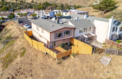 Paradise Valley House | Spacious 4BR Home w/Stunning Views Near SF