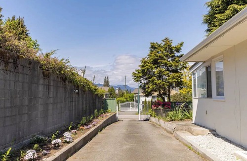 Shaughnessy House | Spacious 4BD Family Home in Shaughnessy!nSTR License: 25-158069