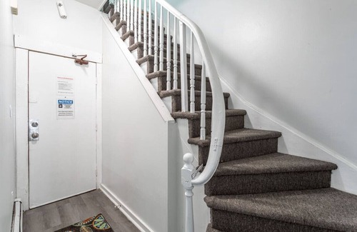 Constable Hook Apartment | Spacious 4BR (10 Beds) | NYC Transit + Parking
