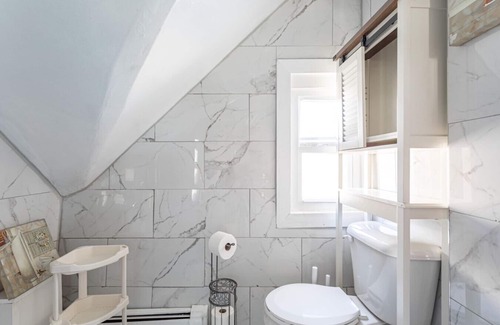 Constable Hook Apartment | Spacious 4BR (10 Beds) | NYC Transit + Parking