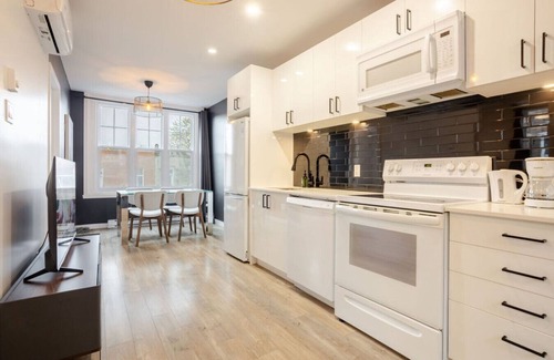 Ville-Marie Apartment | Spacious 4BR/2BA in the Plateau Montreal