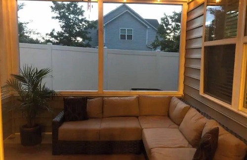 Huntersville House | Spacious 4BR/2office kid-friendly, 3600 sqft home