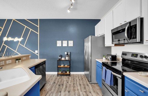 Bellavida House | Spacious 4BR-3BA Pool Home Near Disney & Universal – Great for Families!