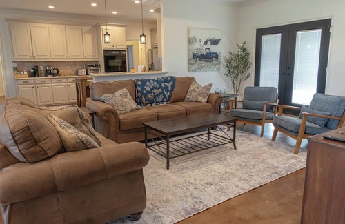 Westminster House | Spacious 4BR Anna Getaway | Patio, BBQ & Views