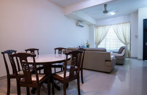 Kampung Terang House | Spacious 4BR Double Storey Home Balik Pulau