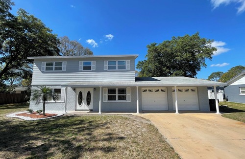 Carrollwood House | Spacious 4BR Home in Tampa ★ Easy Drive to Busch Gardens
