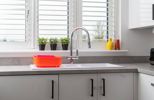 Milton Keynes House | Spacious 4BR House | EV Charger | 10 mins from Centre MK | Families | Contractor