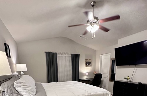 McDonough House | Spacious 4BR in Suburban Metro Atlanta