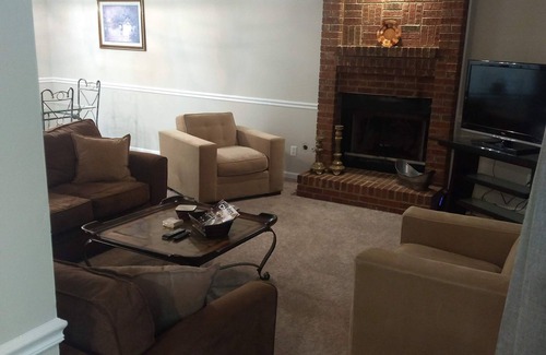 Matthews House | Spacious 4BR Matthews Home w/Fenced Yard – Budget-Friendly Stay Near Charlotte