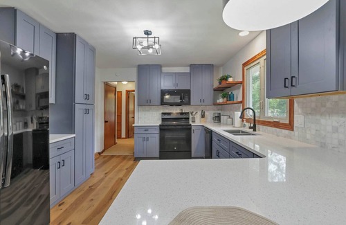 Easton House | Spacious 4BR Ranch Near Easton Perfect for Families & Work Groups!