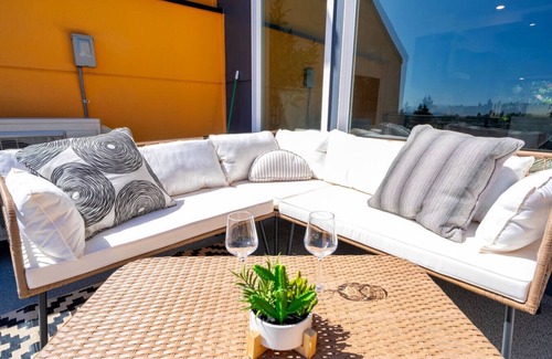 North Beacon Hill House | Spacious 4BR Retreat | Deck & Grill | Close to DT