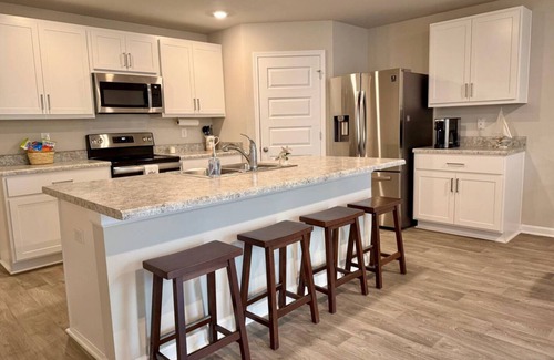 Foley House | Spacious 4BR Retreat Near Gulf Shores & OWA – Perfect for Families & Groups!