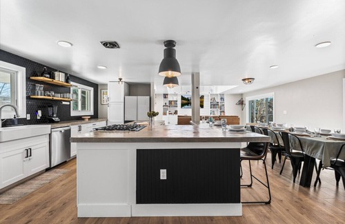 Littleton Apartment | Spacious 4BR Retreat w/Hot Tub, Game Room & Chef’s Kitchen