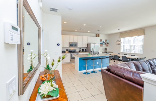 Seasons House | Spacious 4BR townhome in Kissimmee with lake views, perfect for families!