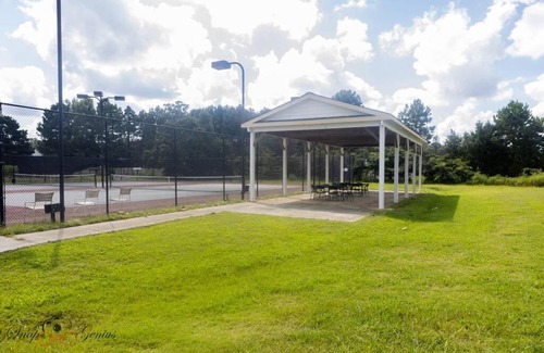 Loganville Villa | Spacious 4BR villa w/ private pool and tennis
