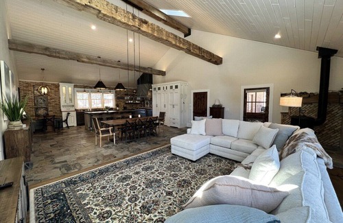 Hermosa House | Spacious 4BR w/Yard, Hot Tub, Game Room, Pond & Creek