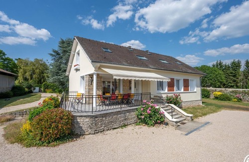 Autheuil-en-Valois Cottage | Spacious 5-Bedroom Cottage with Garden, Terrace & EV Charging, 1 Hour from Paris
