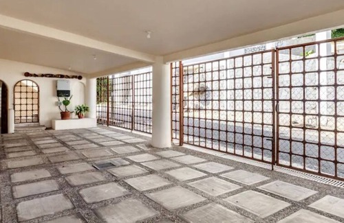 Acapulco Villa | Spacious 5-bedroom villa in fabulous Acapulco de Juárez with WiFi, Pool, Chef!
