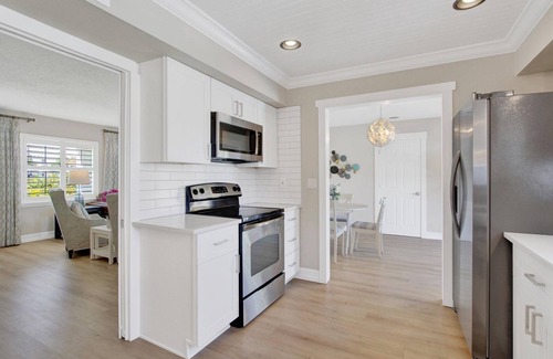 Bay Crest Park House | Spacious 5-bd 3.5bth Waterfront Retreat with Pool, Kayaks, and Game room