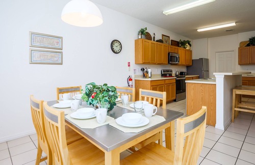 Legacy Park Villa | ⭐ Spacious 5 bed, 4 bath Property | Games Room | Private Pool | Mins to Disney ⭐