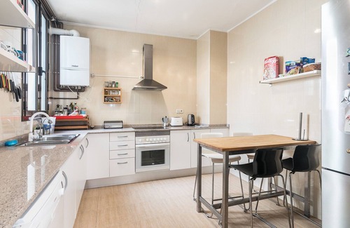 El Born Apartment | Spacious 5 bed Apartment with breathtaking views and elevator!