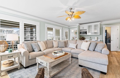 Ocean Isle Beach House | Spacious 5-Bedroom Home with Private heated Pool in Ocean Isle Beach