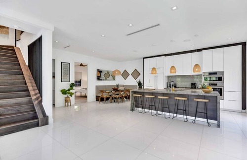 Colee Hammock House | Spacious 5-bedroom Modern Mansion in las olas Fort Lauderdale/sleeps 12