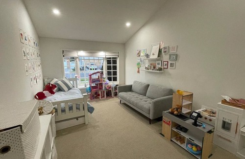 Harbor View House | Spacious 5-bedroom house with AC, neighborhood pool, in fabulous Newport Beach