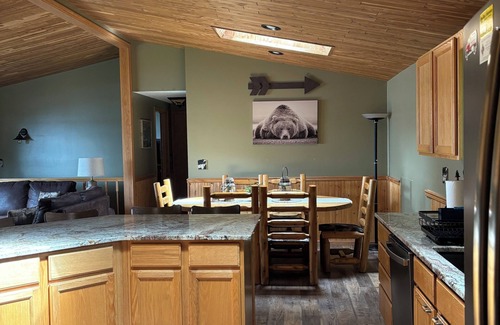 Necedah House | Spacious 5 Bedroom Castle Rock Lake Front Home