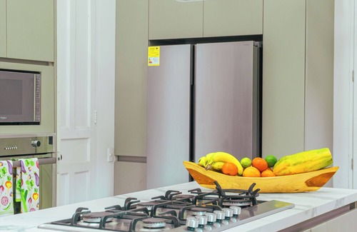 Manga House | Spacious 5-bedroom colonial house with WiFi, private pool and jacuzzi bbq Area