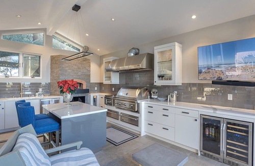 Jacks Peak House | Spacious 5-bedroom estate in Carmel with Large Outdoor Entertaining Spaces