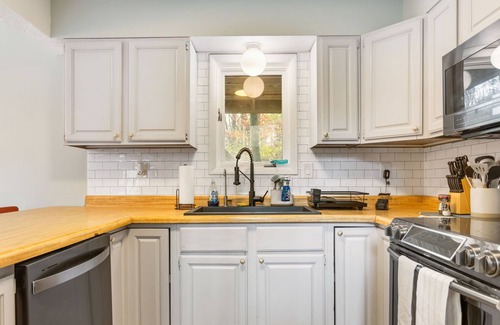 Lake Michigan Beach House | Spacious 5-bedroom Getaway in Charming Coloma: Water + Woods