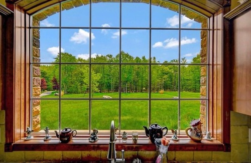 Gouldsboro House | Spacious 5-bedroom house with WiFi and AC in enchanting Gouldsboro